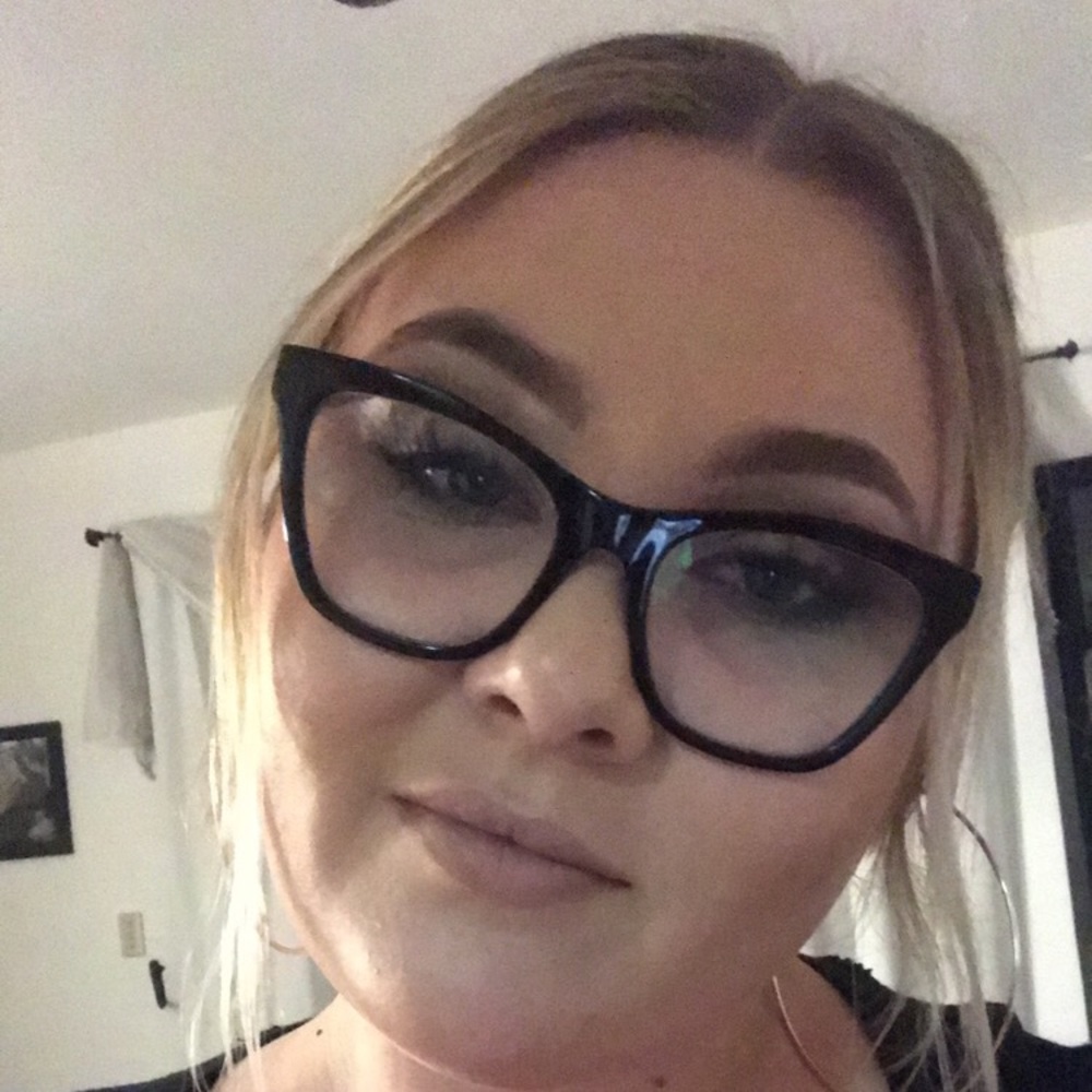 Meet your Posher, Kaitlyn